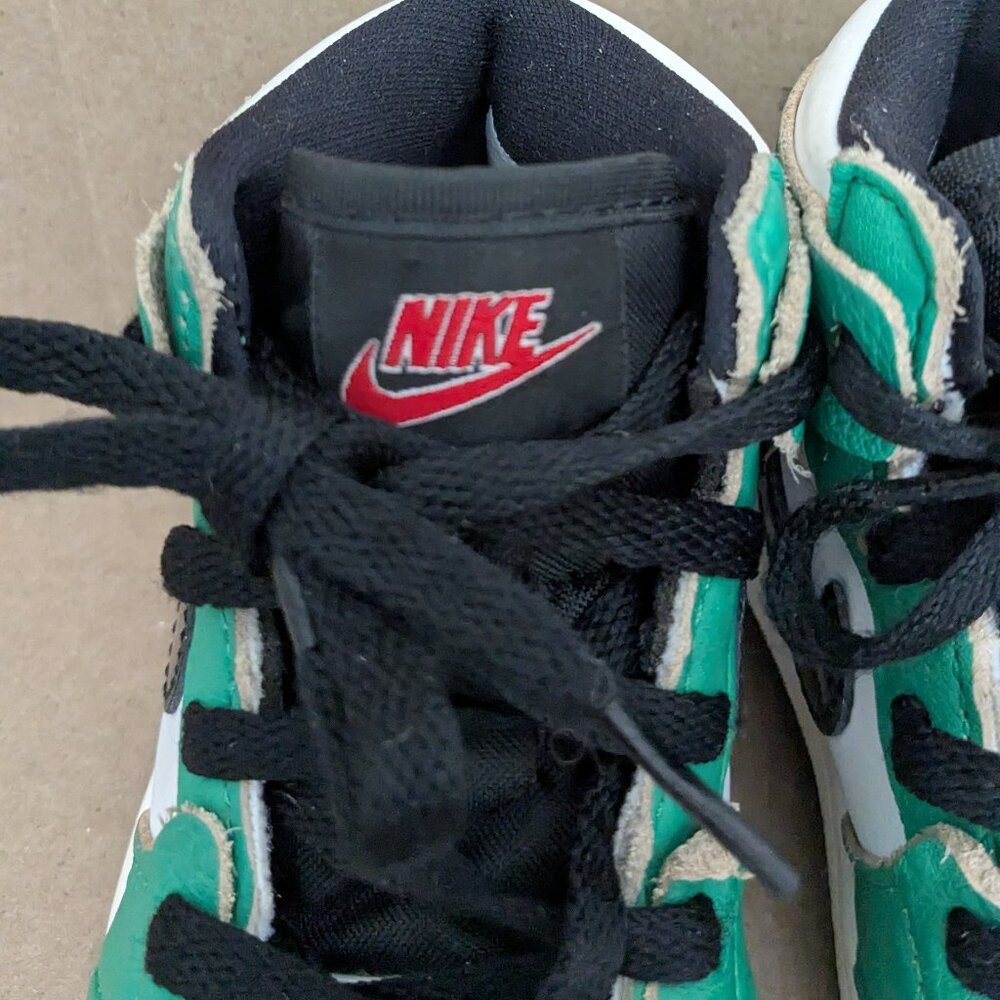 Jordan Nike Kids Air Jordan 1 Retro High OG "Lucky Green" sneakers Size 7 - Picture 8 of 14